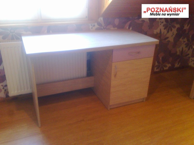 Poddasze 3 Biurko www.poznanskimeble.pl  tel. 505-521-063.jpg